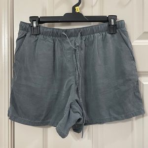 Gap Shorts - Olive Green - Small